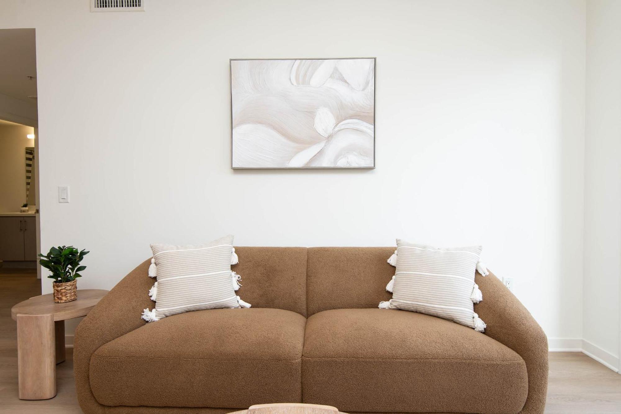 Modern Apartment Rentals — Photos 2